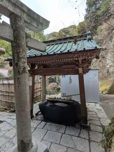 銭洗弁財天宇賀福神社(神奈川県)