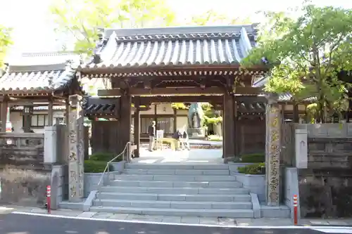 大日寺の山門・神門