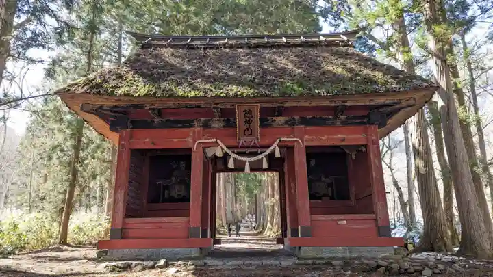 戸隠神社奥社の山門・神門
