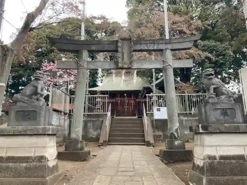 六所神社の{uncategorized: "未分類", other: "その他", undefined: "問題あり", building: "その他建物", grave: "お墓", sacred_gate: "鳥居", guardian: "狛犬", statue: "像", buddha: "仏像", history: "歴史", nature: "自然", garden: "庭園", animal: "動物", pagoda: "塔", temizu: "手水舎", mountain_gate: "山門・神門", sanctuary: "本殿・本堂", subordinate: "末社・摂社", art: "芸術", scenery: "景色", jizo: "地蔵", ema: "絵馬", goshuin: "御朱印", omikuji: "おみくじ", items: "授与品その他", amulet: "お守り", goshuincho: "御朱印帳", eats: "食事", festival: "お祭り", votive_dance: "神楽", shichigosan: "七五三参", wedding: "結婚式", experience: "体験その他", initially: "初詣", around: "周辺", anti_infection: "感染症対策"}