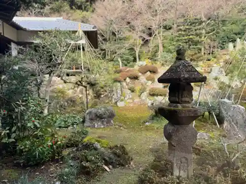 吸湖山　青岸寺の庭園