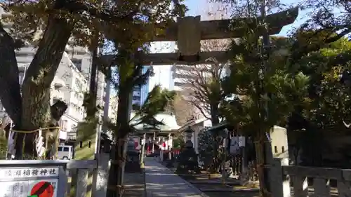 綾瀬稲荷神社の鳥居