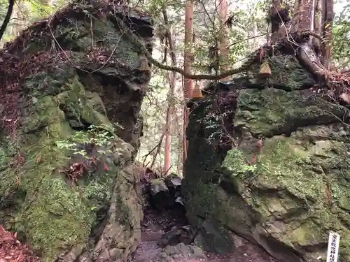 室生龍穴神社(奈良県)