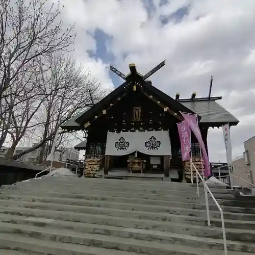 札幌諏訪神社の本殿・本堂