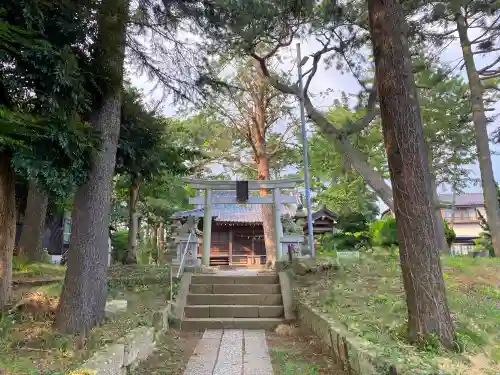 茂侶神社の鳥居