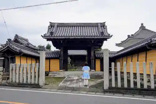勝宝寺の山門・神門