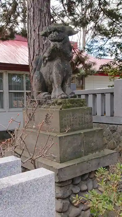 彌彦神社 (伊夜日子神社)の狛犬