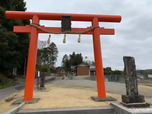 六手八幡神社の鳥居