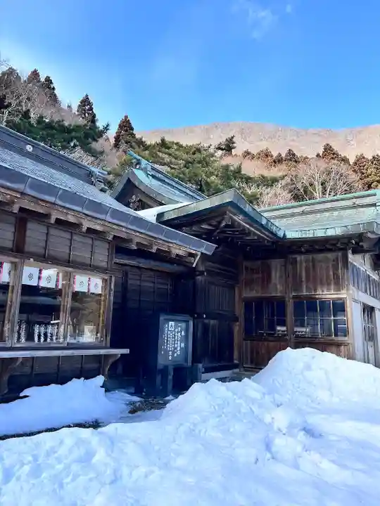 函館八幡宮の本殿・本堂