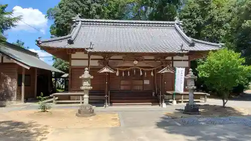 諏訪神社の本殿・本堂