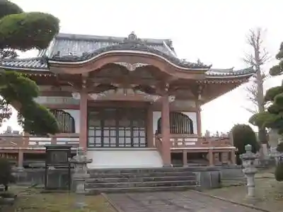 観明寺の本殿