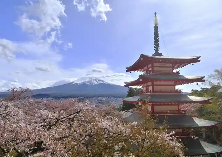 新倉富士浅間神社(山梨県)