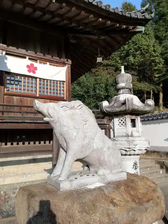和氣神社(和気神社)の狛犬
