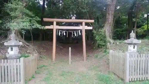 坂戸神社の鳥居