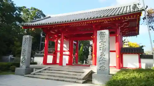 屋島寺の山門