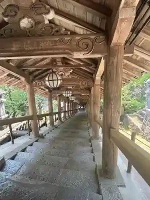 長谷寺の{uncategorized: "未分類", other: "その他", undefined: "問題あり", building: "その他建物", grave: "お墓", sacred_gate: "鳥居", guardian: "狛犬", statue: "像", buddha: "仏像", history: "歴史", nature: "自然", garden: "庭園", animal: "動物", pagoda: "塔", temizu: "手水舎", mountain_gate: "山門・神門", sanctuary: "本殿・本堂", subordinate: "末社・摂社", art: "芸術", scenery: "景色", jizo: "地蔵", ema: "絵馬", goshuin: "御朱印", omikuji: "おみくじ", items: "授与品その他", amulet: "お守り", goshuincho: "御朱印帳", eats: "食事", festival: "お祭り", votive_dance: "神楽", shichigosan: "七五三参", wedding: "結婚式", experience: "体験その他", initially: "初詣", around: "周辺", anti_infection: "感染症対策"}