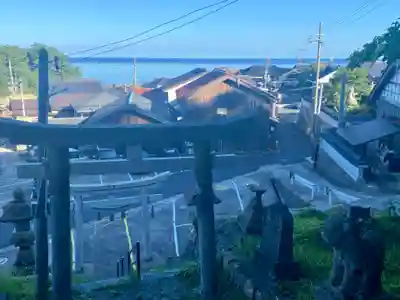 三柱神社の鳥居