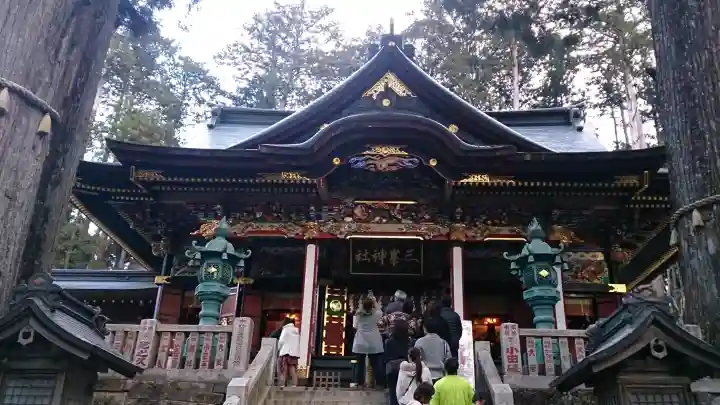 三峯神社の{uncategorized: "未分類", other: "その他", undefined: "問題あり", building: "その他建物", grave: "お墓", sacred_gate: "鳥居", guardian: "狛犬", statue: "像", buddha: "仏像", history: "歴史", nature: "自然", garden: "庭園", animal: "動物", pagoda: "塔", temizu: "手水舎", mountain_gate: "山門・神門", sanctuary: "本殿・本堂", subordinate: "末社・摂社", art: "芸術", scenery: "景色", jizo: "地蔵", ema: "絵馬", goshuin: "御朱印", omikuji: "おみくじ", items: "授与品その他", amulet: "お守り", goshuincho: "御朱印帳", eats: "食事", festival: "お祭り", votive_dance: "神楽", shichigosan: "七五三参", wedding: "結婚式", experience: "体験その他", initially: "初詣", around: "周辺", anti_infection: "感染症対策"}