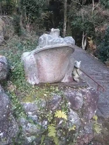 千鶴寺の狛犬