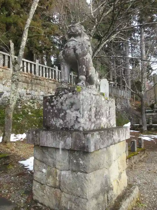 戸隠神社中社の狛犬