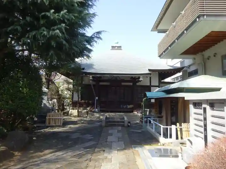 感応寺の本殿・本堂