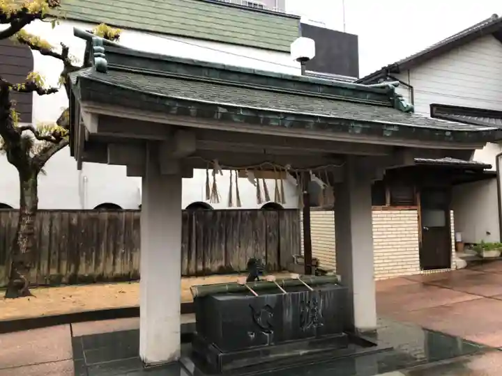 事代主神社の手水舎