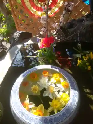 虻田神社の手水舎