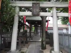 尾久八幡神社の鳥居