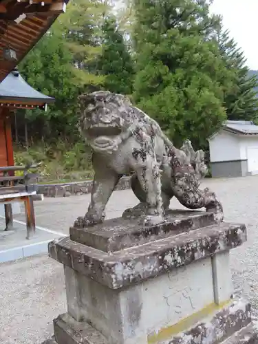 村上神社の狛犬