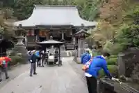 宝珠山 立石寺の本殿・本堂