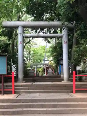 赤堤六所神社の鳥居