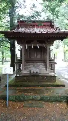 淺間神社（忍野八海）の末社・摂社