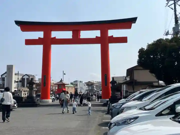 富士山本宮浅間大社の{uncategorized: "未分類", other: "その他", undefined: "問題あり", building: "その他建物", grave: "お墓", sacred_gate: "鳥居", guardian: "狛犬", statue: "像", buddha: "仏像", history: "歴史", nature: "自然", garden: "庭園", animal: "動物", pagoda: "塔", temizu: "手水舎", mountain_gate: "山門・神門", sanctuary: "本殿・本堂", subordinate: "末社・摂社", art: "芸術", scenery: "景色", jizo: "地蔵", ema: "絵馬", goshuin: "御朱印", omikuji: "おみくじ", items: "授与品その他", amulet: "お守り", goshuincho: "御朱印帳", eats: "食事", festival: "お祭り", votive_dance: "神楽", shichigosan: "七五三参", wedding: "結婚式", experience: "体験その他", initially: "初詣", around: "周辺", anti_infection: "感染症対策"}