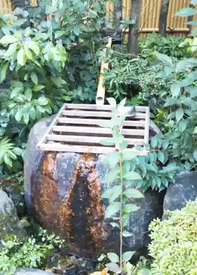 靍護稲荷神社の手水舎