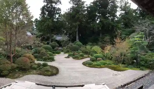 龍潭寺の庭園