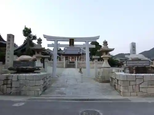 八幡神社の鳥居