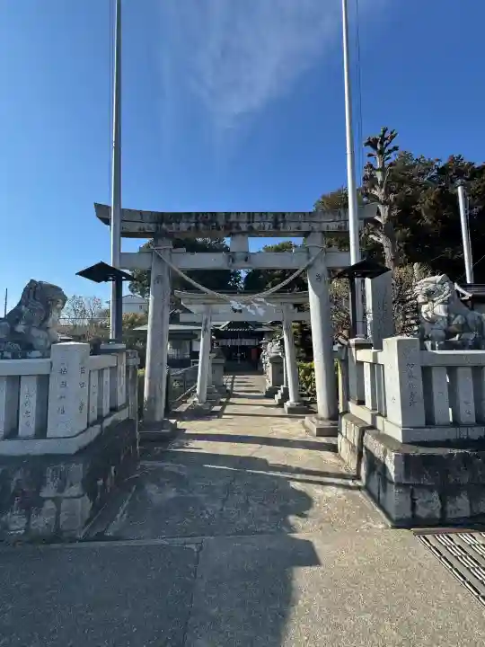 白蛇辨財天の{uncategorized: "未分類", other: "その他", undefined: "問題あり", building: "その他建物", grave: "お墓", sacred_gate: "鳥居", guardian: "狛犬", statue: "像", buddha: "仏像", history: "歴史", nature: "自然", garden: "庭園", animal: "動物", pagoda: "塔", temizu: "手水舎", mountain_gate: "山門・神門", sanctuary: "本殿・本堂", subordinate: "末社・摂社", art: "芸術", scenery: "景色", jizo: "地蔵", ema: "絵馬", goshuin: "御朱印", omikuji: "おみくじ", items: "授与品その他", amulet: "お守り", goshuincho: "御朱印帳", eats: "食事", festival: "お祭り", votive_dance: "神楽", shichigosan: "七五三参", wedding: "結婚式", experience: "体験その他", initially: "初詣", around: "周辺", anti_infection: "感染症対策"}