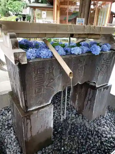 鳩森八幡神社の手水舎