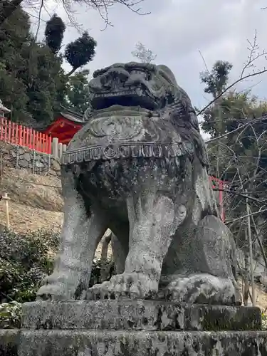 建勲神社の狛犬