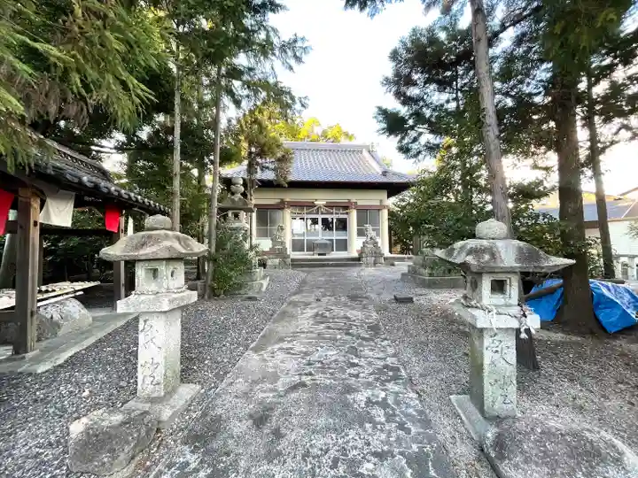 朝明神社の本殿・本堂