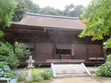 桑實寺の本殿・本堂