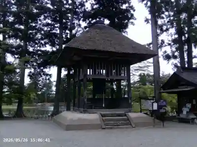 毛越寺の{uncategorized: "未分類", other: "その他", undefined: "問題あり", building: "その他建物", grave: "お墓", sacred_gate: "鳥居", guardian: "狛犬", statue: "像", buddha: "仏像", history: "歴史", nature: "自然", garden: "庭園", animal: "動物", pagoda: "塔", temizu: "手水舎", mountain_gate: "山門・神門", sanctuary: "本殿・本堂", subordinate: "末社・摂社", art: "芸術", scenery: "景色", jizo: "地蔵", ema: "絵馬", goshuin: "御朱印", omikuji: "おみくじ", items: "授与品その他", amulet: "お守り", goshuincho: "御朱印帳", eats: "食事", festival: "お祭り", votive_dance: "神楽", shichigosan: "七五三参", wedding: "結婚式", experience: "体験その他", initially: "初詣", around: "周辺", anti_infection: "感染症対策"}