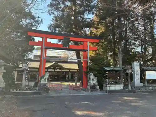 御霊神社本宮の{uncategorized: "未分類", other: "その他", undefined: "問題あり", building: "その他建物", grave: "お墓", sacred_gate: "鳥居", guardian: "狛犬", statue: "像", buddha: "仏像", history: "歴史", nature: "自然", garden: "庭園", animal: "動物", pagoda: "塔", temizu: "手水舎", mountain_gate: "山門・神門", sanctuary: "本殿・本堂", subordinate: "末社・摂社", art: "芸術", scenery: "景色", jizo: "地蔵", ema: "絵馬", goshuin: "御朱印", omikuji: "おみくじ", items: "授与品その他", amulet: "お守り", goshuincho: "御朱印帳", eats: "食事", festival: "お祭り", votive_dance: "神楽", shichigosan: "七五三参", wedding: "結婚式", experience: "体験その他", initially: "初詣", around: "周辺", anti_infection: "感染症対策"}