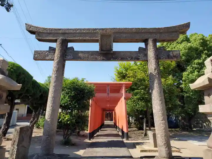 稲荷神社の鳥居