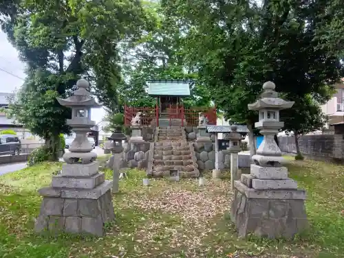 神明神社の{uncategorized: "未分類", other: "その他", undefined: "問題あり", building: "その他建物", grave: "お墓", sacred_gate: "鳥居", guardian: "狛犬", statue: "像", buddha: "仏像", history: "歴史", nature: "自然", garden: "庭園", animal: "動物", pagoda: "塔", temizu: "手水舎", mountain_gate: "山門・神門", sanctuary: "本殿・本堂", subordinate: "末社・摂社", art: "芸術", scenery: "景色", jizo: "地蔵", ema: "絵馬", goshuin: "御朱印", omikuji: "おみくじ", items: "授与品その他", amulet: "お守り", goshuincho: "御朱印帳", eats: "食事", festival: "お祭り", votive_dance: "神楽", shichigosan: "七五三参", wedding: "結婚式", experience: "体験その他", initially: "初詣", around: "周辺", anti_infection: "感染症対策"}
