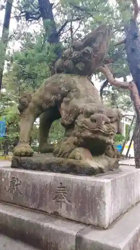 白山神社の狛犬