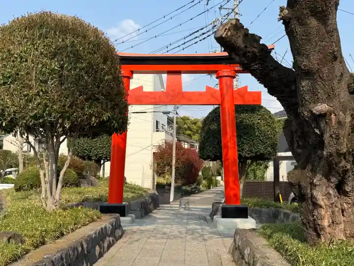 武蔵一宮氷川神社の{uncategorized: "未分類", other: "その他", undefined: "問題あり", building: "その他建物", grave: "お墓", sacred_gate: "鳥居", guardian: "狛犬", statue: "像", buddha: "仏像", history: "歴史", nature: "自然", garden: "庭園", animal: "動物", pagoda: "塔", temizu: "手水舎", mountain_gate: "山門・神門", sanctuary: "本殿・本堂", subordinate: "末社・摂社", art: "芸術", scenery: "景色", jizo: "地蔵", ema: "絵馬", goshuin: "御朱印", omikuji: "おみくじ", items: "授与品その他", amulet: "お守り", goshuincho: "御朱印帳", eats: "食事", festival: "お祭り", votive_dance: "神楽", shichigosan: "七五三参", wedding: "結婚式", experience: "体験その他", initially: "初詣", around: "周辺", anti_infection: "感染症対策"}