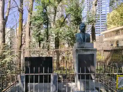 熊野神社の{uncategorized: "未分類", other: "その他", undefined: "問題あり", building: "その他建物", grave: "お墓", sacred_gate: "鳥居", guardian: "狛犬", statue: "像", buddha: "仏像", history: "歴史", nature: "自然", garden: "庭園", animal: "動物", pagoda: "塔", temizu: "手水舎", mountain_gate: "山門・神門", sanctuary: "本殿・本堂", subordinate: "末社・摂社", art: "芸術", scenery: "景色", jizo: "地蔵", ema: "絵馬", goshuin: "御朱印", omikuji: "おみくじ", items: "授与品その他", amulet: "お守り", goshuincho: "御朱印帳", eats: "食事", festival: "お祭り", votive_dance: "神楽", shichigosan: "七五三参", wedding: "結婚式", experience: "体験その他", initially: "初詣", around: "周辺", anti_infection: "感染症対策"}