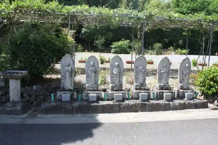 唯稱寺(滋賀県)