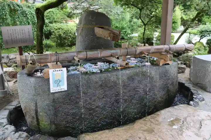 賀茂別雷神社(上賀茂神社)の手水舎